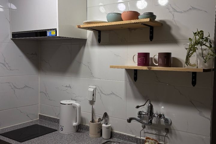 ๐กA Sparkling Kitchen Stay 0th image