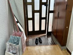 Two rooms, sleeps 4 or more. 1th image