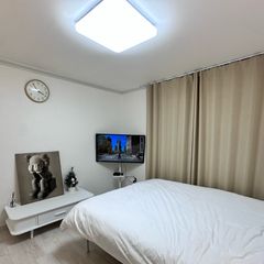 Clean two-room accommodation near Jeonbuk Nat Unit Image
