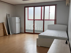 Affordable rental room in Millak-dong 1th image