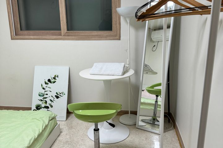 Sillim Sun-filled 2-Room Unit ☀️ 17 Minutes t 4th image