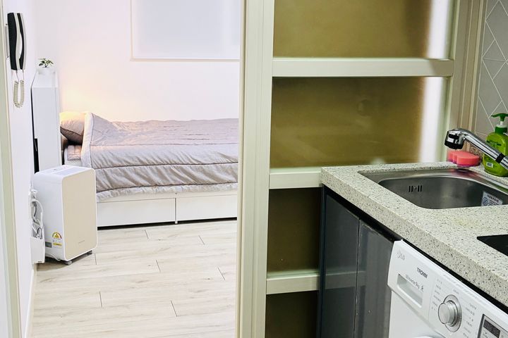 Quiet and simple studio apartment with a sepa 19th image