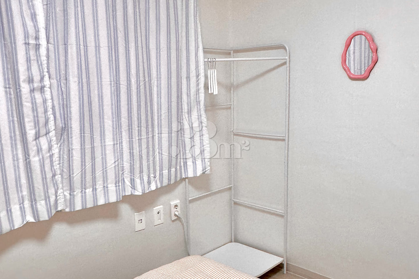 1 minute from Hapjeong Station / Spacious hom 13th image