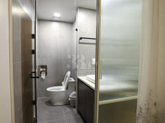 Duplex with separate bedroom and 2 bathrooms 7th image