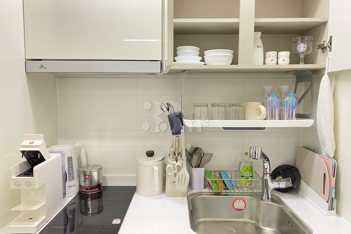 Newly built studio apartment, 3 minutes from 7th image