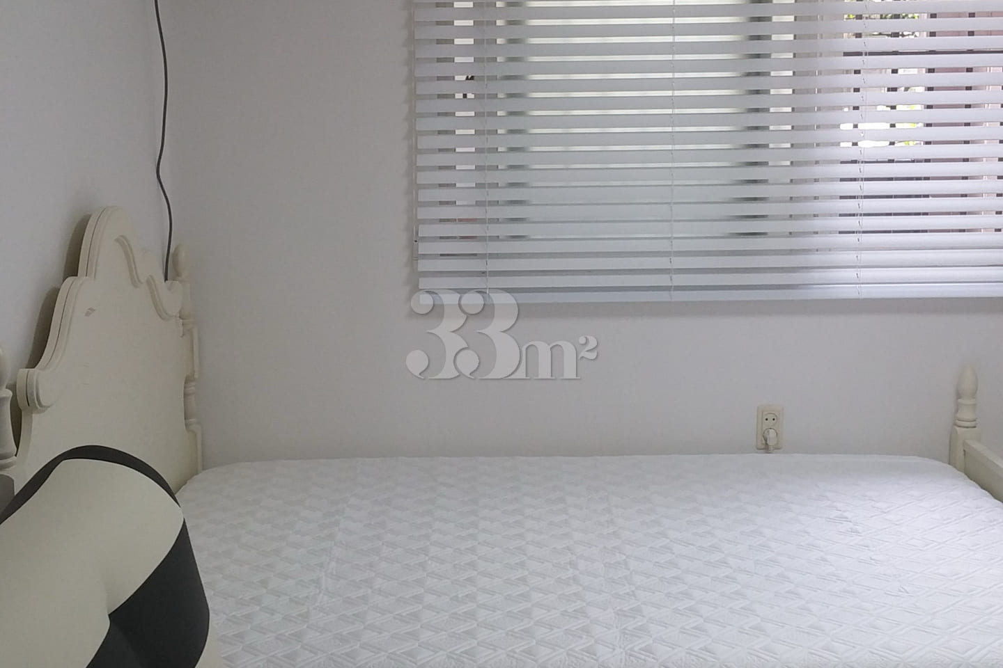Fully furnished open-plan studio apartment 3th image