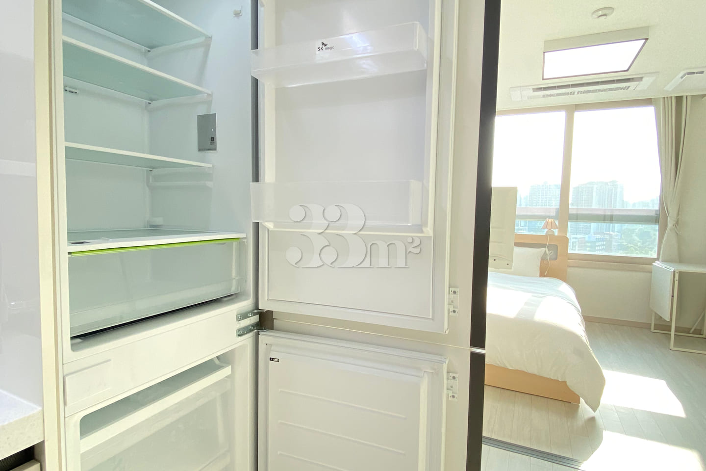 Newly built studio apartment, 3 minutes from  14th image