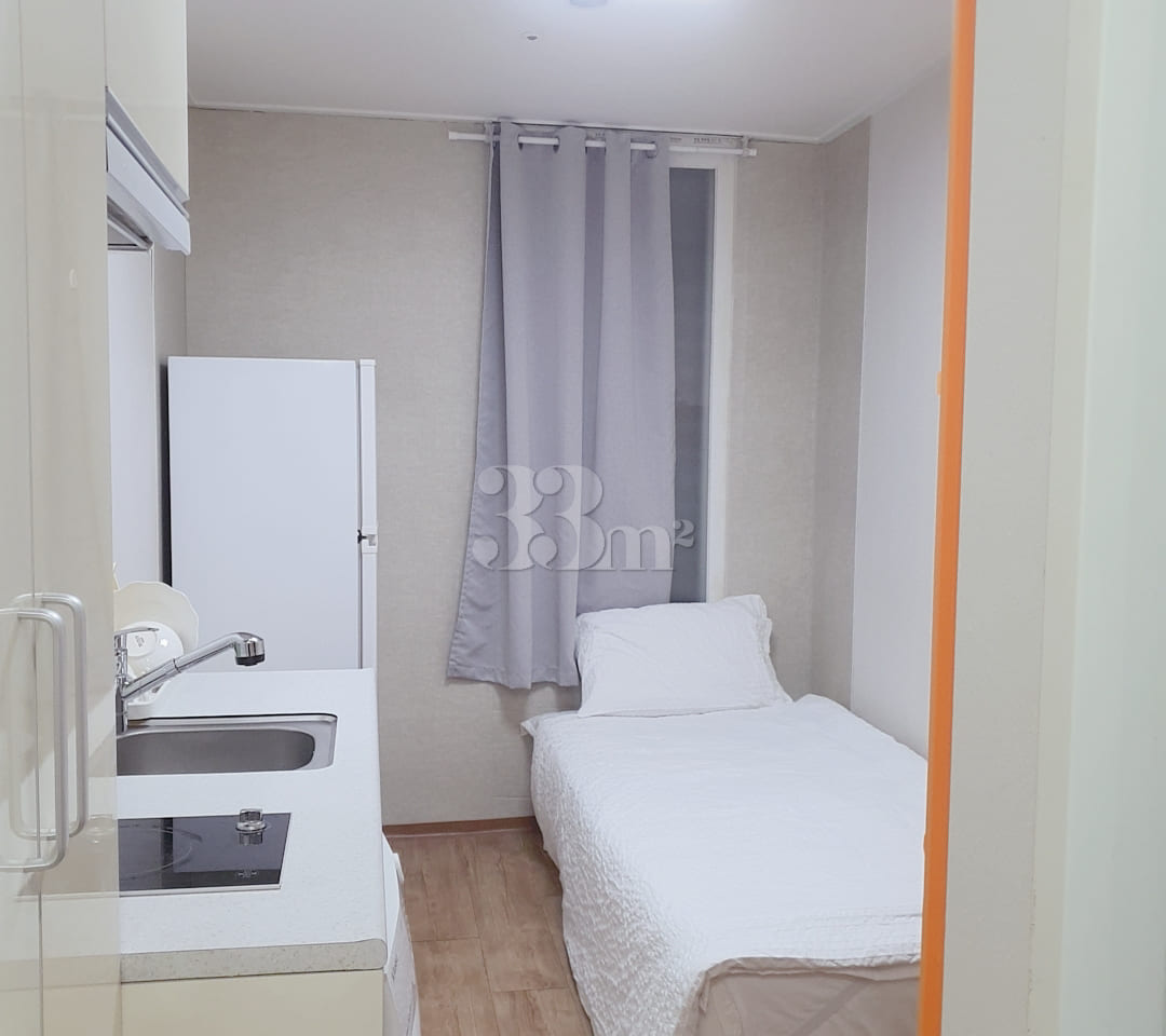 Single Room Central Stay 305 5th image