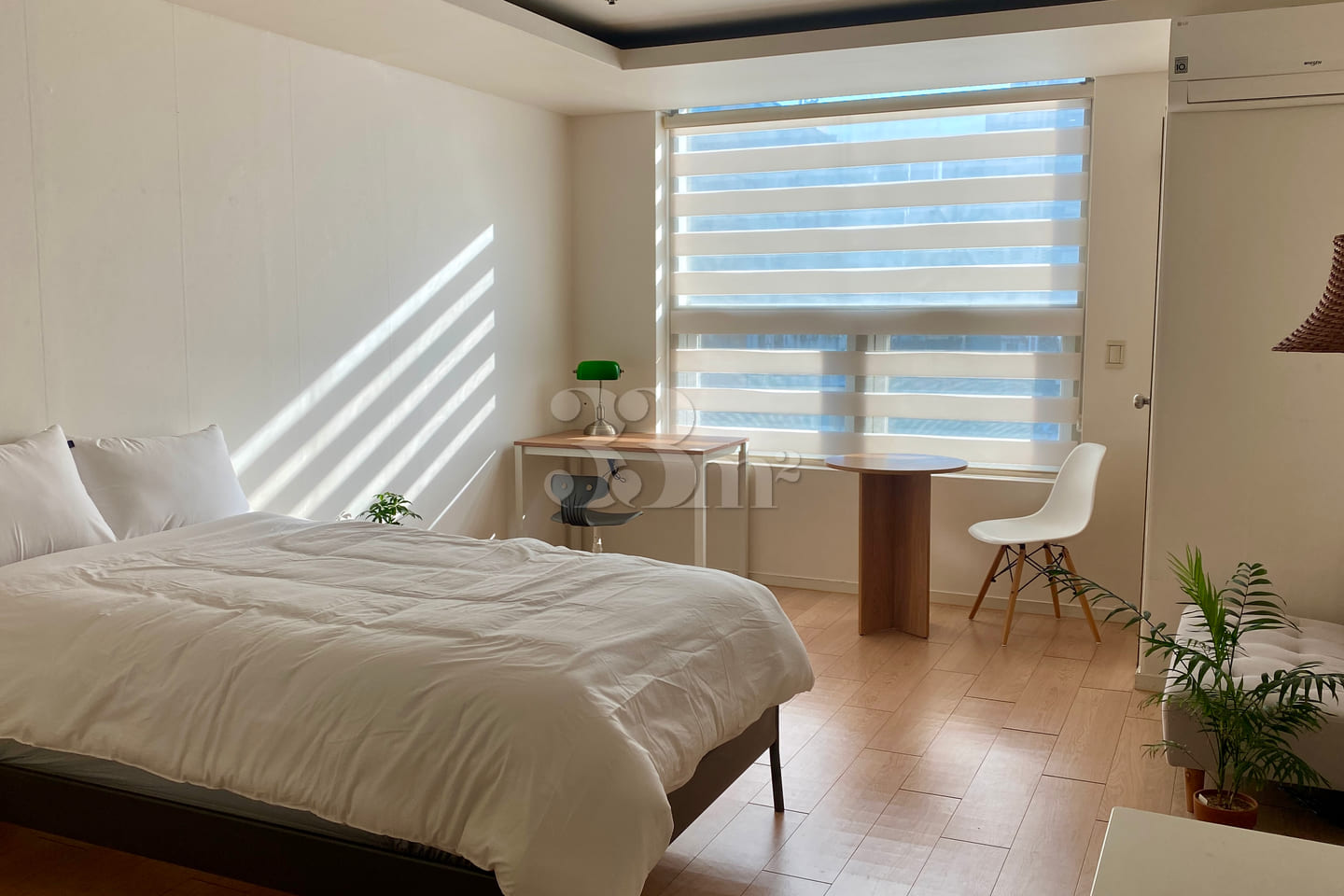 Spacious Officetel ❤️ 2 Minutes from Gangdong 10th image