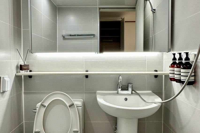 🍀Sinchon Station Area, Fully Furnished Studi 10th image