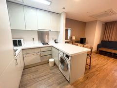 Studio apartment near a subway station in Jun 2th image