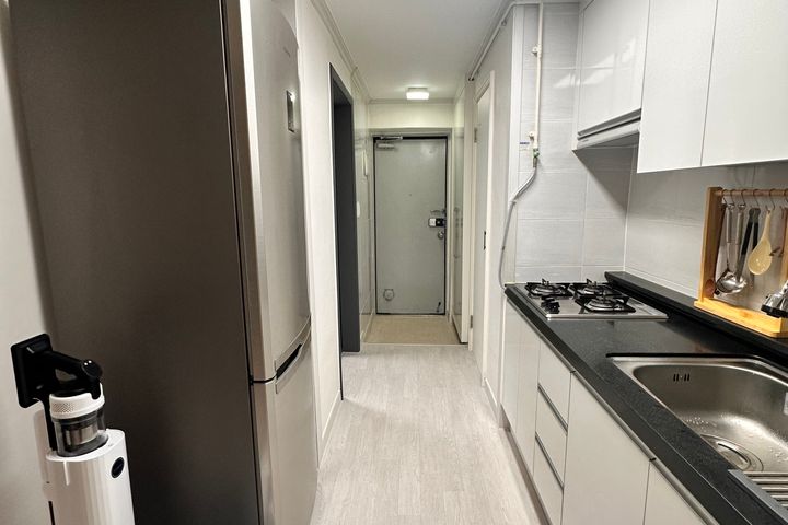 Two-room apartment near Bucheon City Hall/Sin 6th image