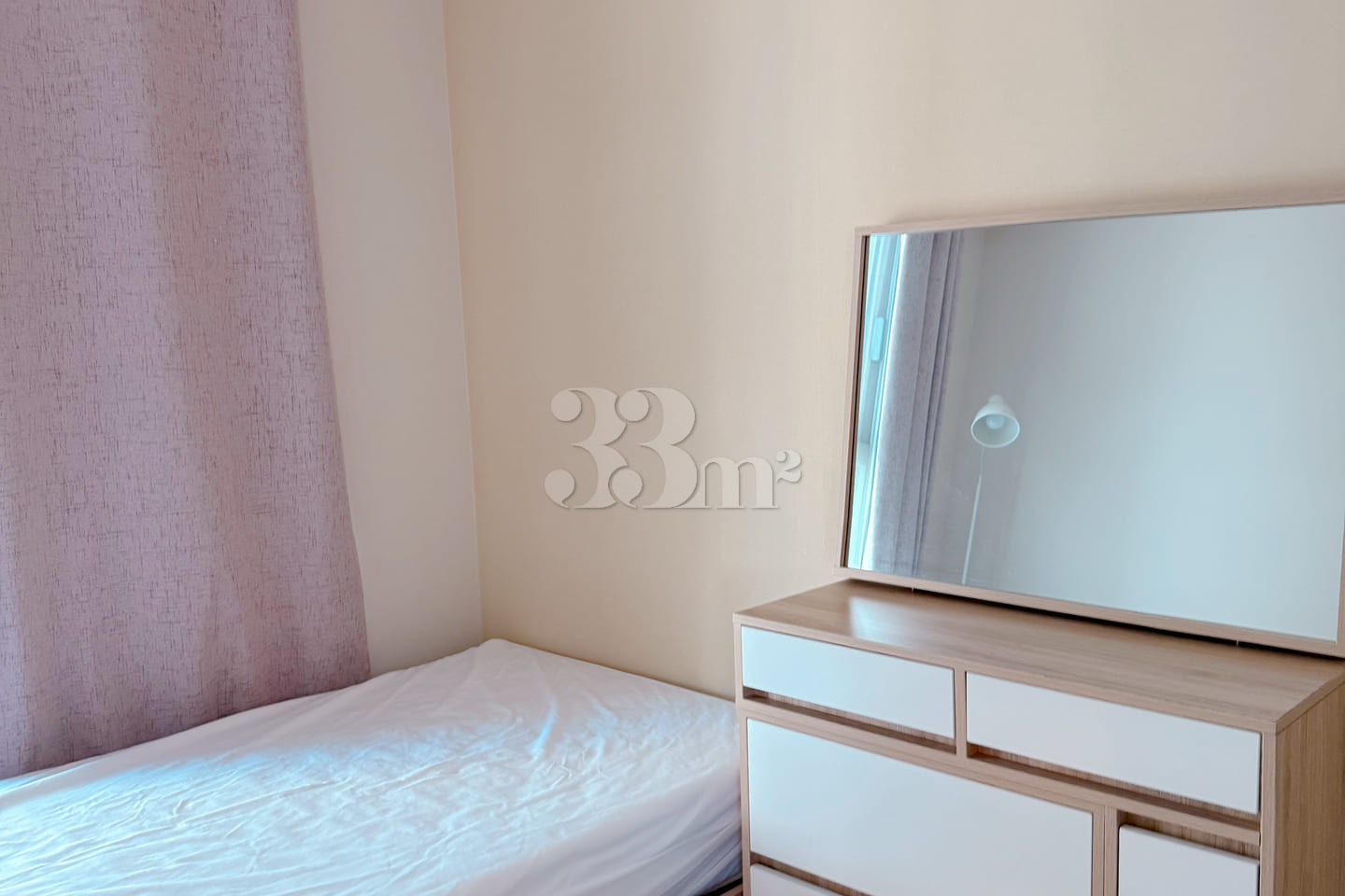 3 bedrooms, 2 bathrooms, spacious living room 4th image