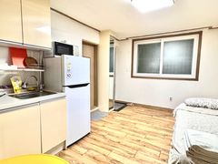 2-minute walk from Nonhyeon Station (studio a 4th image