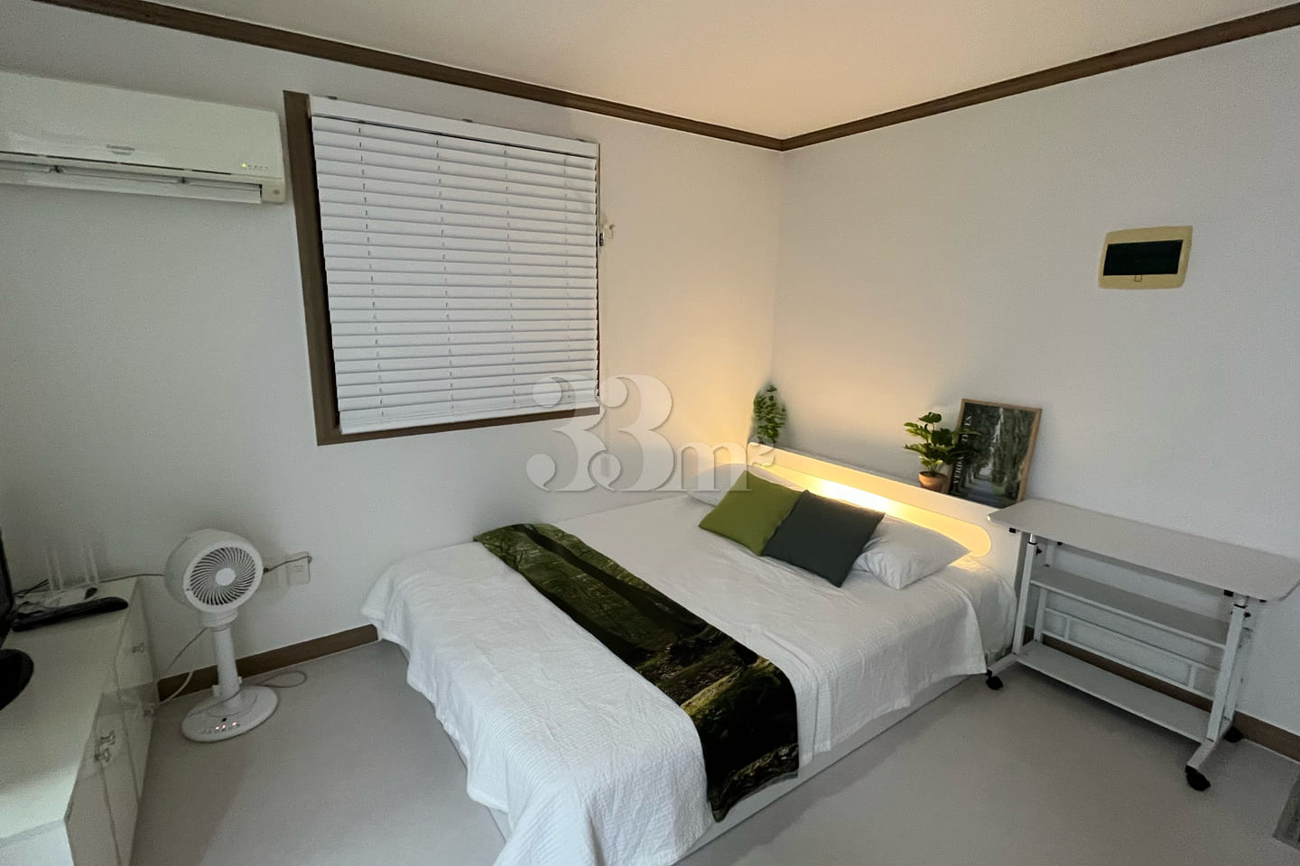Spacious studio apartment with excellent amen 3th image