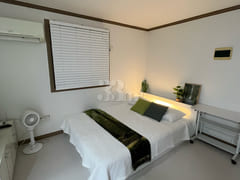 Spacious studio apartment with excellent amen 3th image