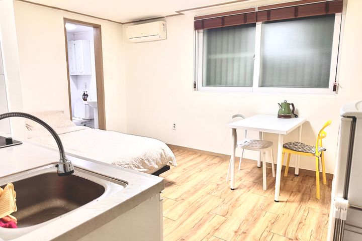 2-minute walk from Nonhyeon Station (studio a 5th image