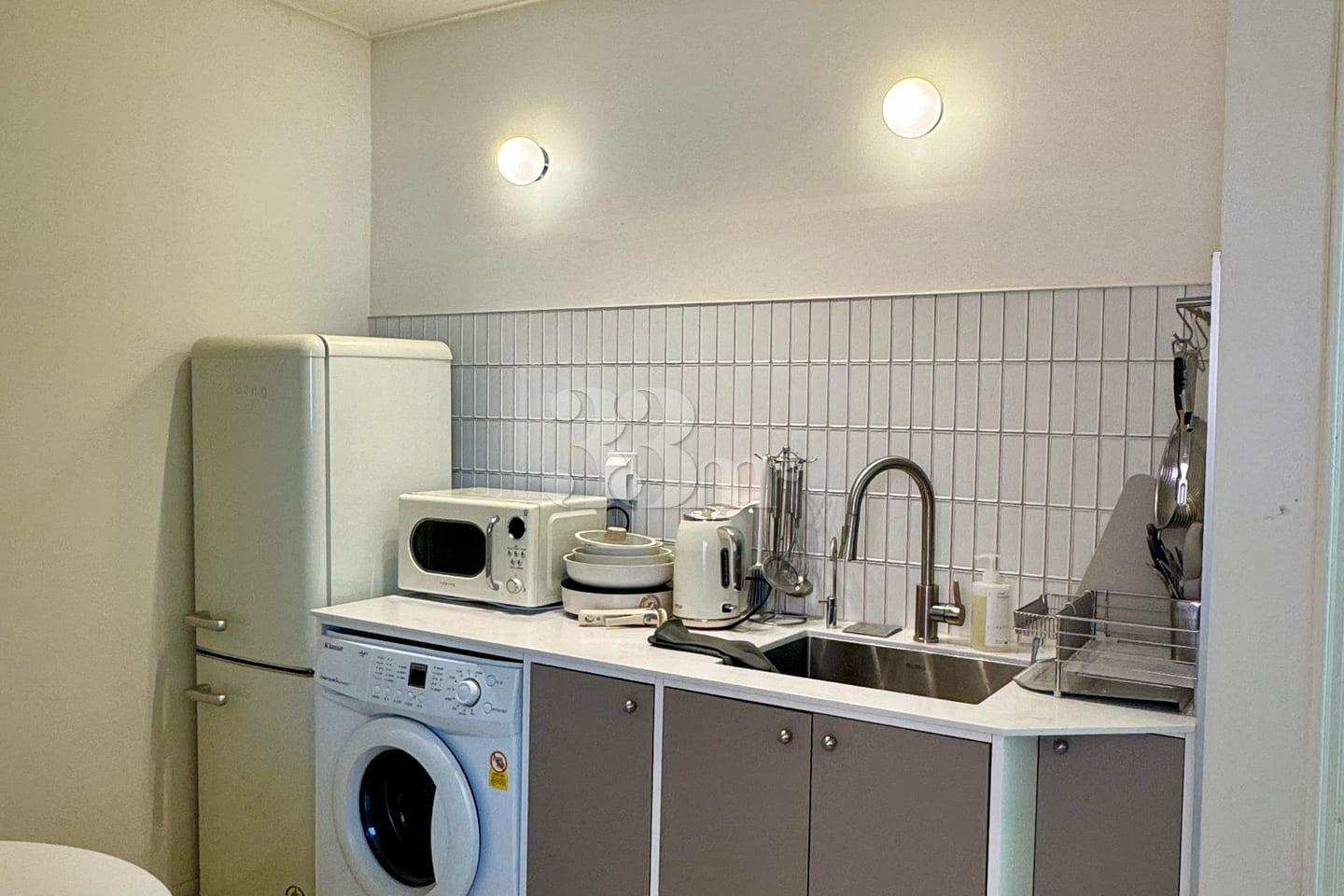 😌Two-room apartment right by the station 6th image
