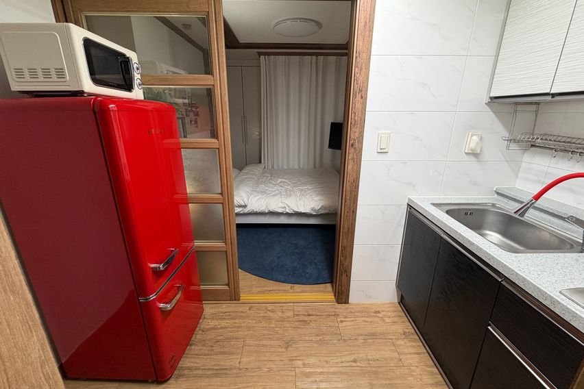 Ulsan Dong-gu studio apartment with full opti 3th image