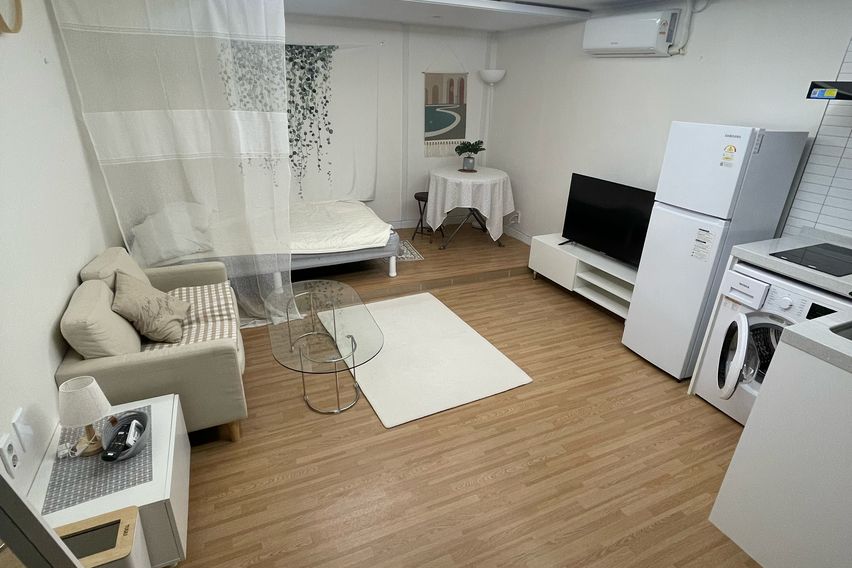 오리역1번출구1분거리!