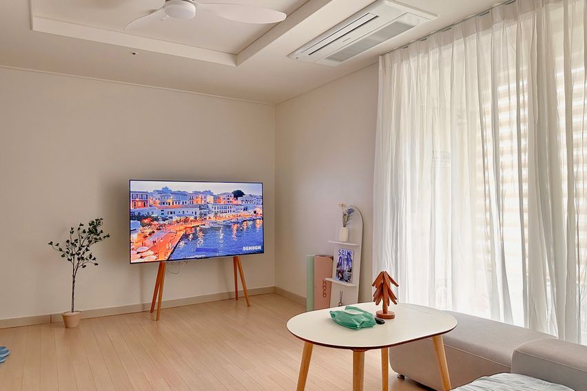 침실거실분리65인치티비