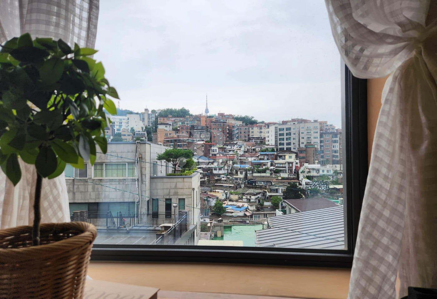 Yaksu 3-room unit with Namsan view and full f 4th image