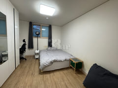 Studio apartment with a separate kitchen (Gwa 2th image