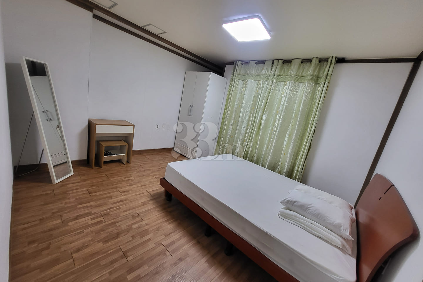 Spacious room near the new town area 1th image