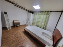 Spacious room near the new town area 1th image