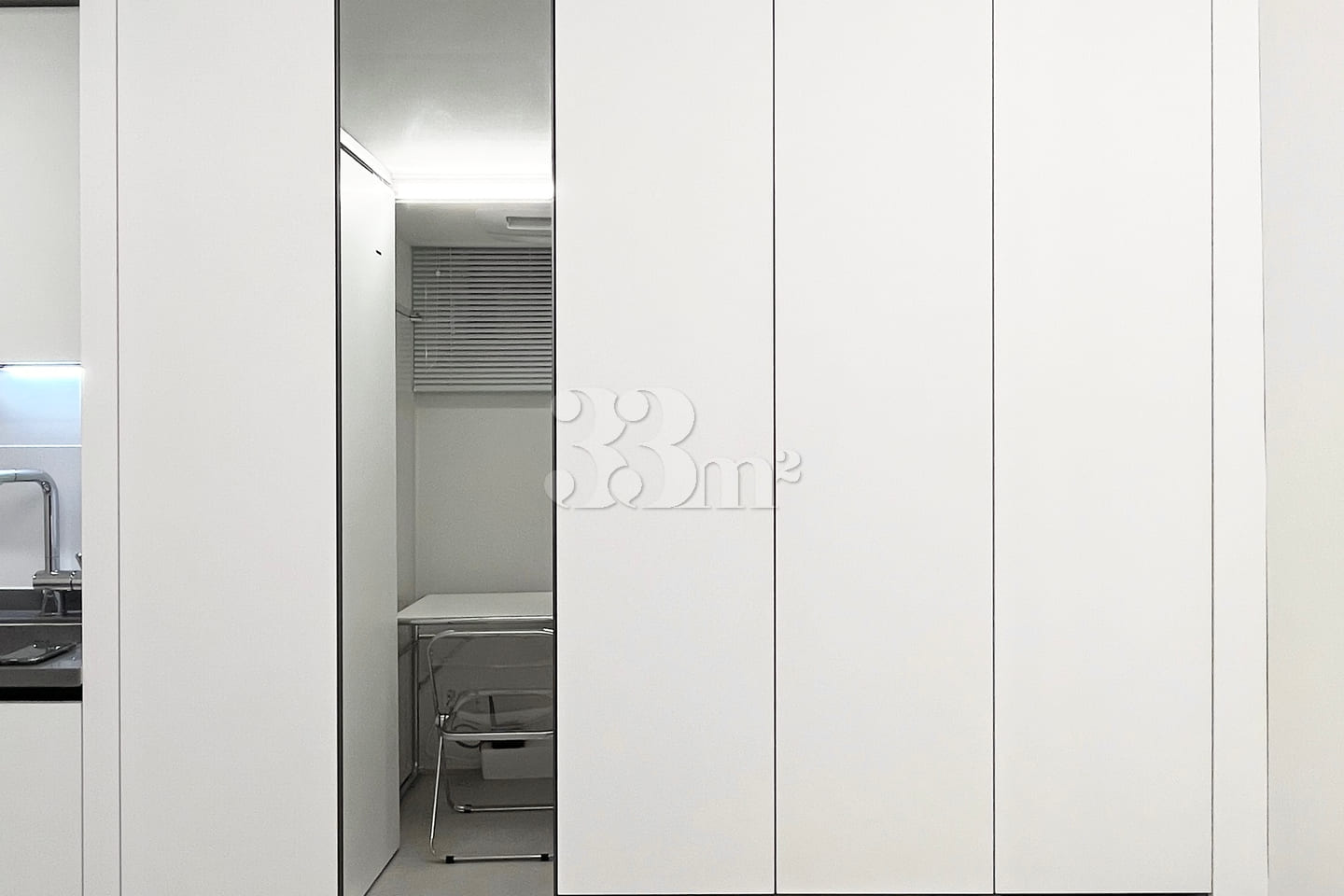 One-bedroom apartment with a separate room, 3 8th image