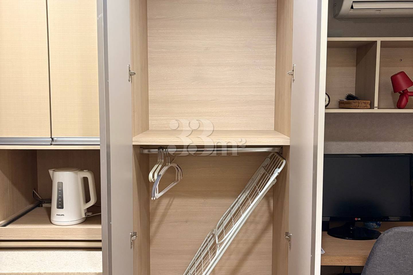 Fully furnished studio, 1 minute from Gunja S 10th image