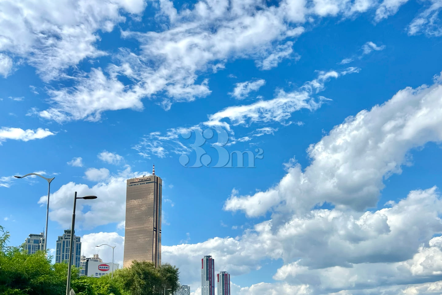 Right by Line 9 🩵 Han River 12th image