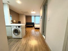 Studio apartment near a subway station in Jun 1th image