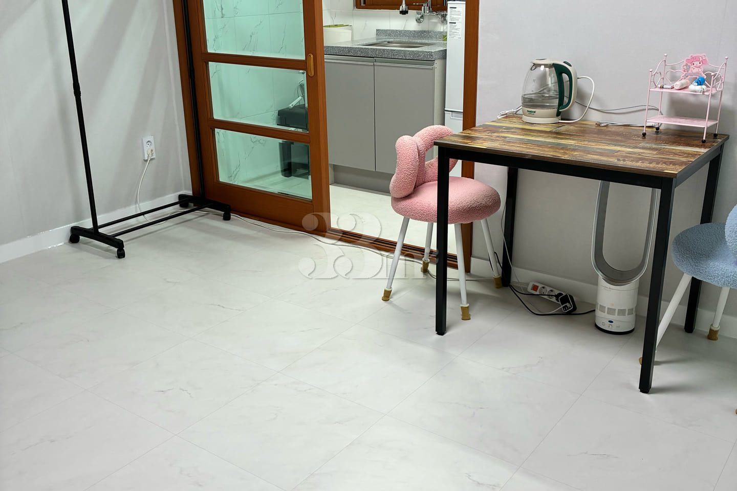 Studio Apartment 301 1th image