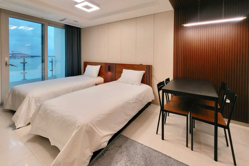 #84디럭스트윈#4인