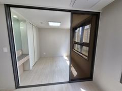 Good Room 116 8th image