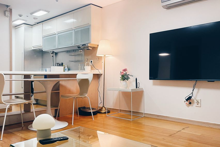 Two Bedrooms 2번째 이미지