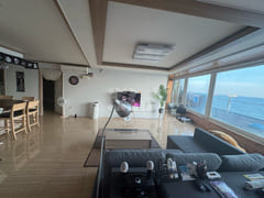 Terrace with a View of the Busan Sea Through 3th image