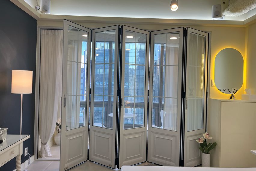 유럽감성//강남역10초 3번째 이미지