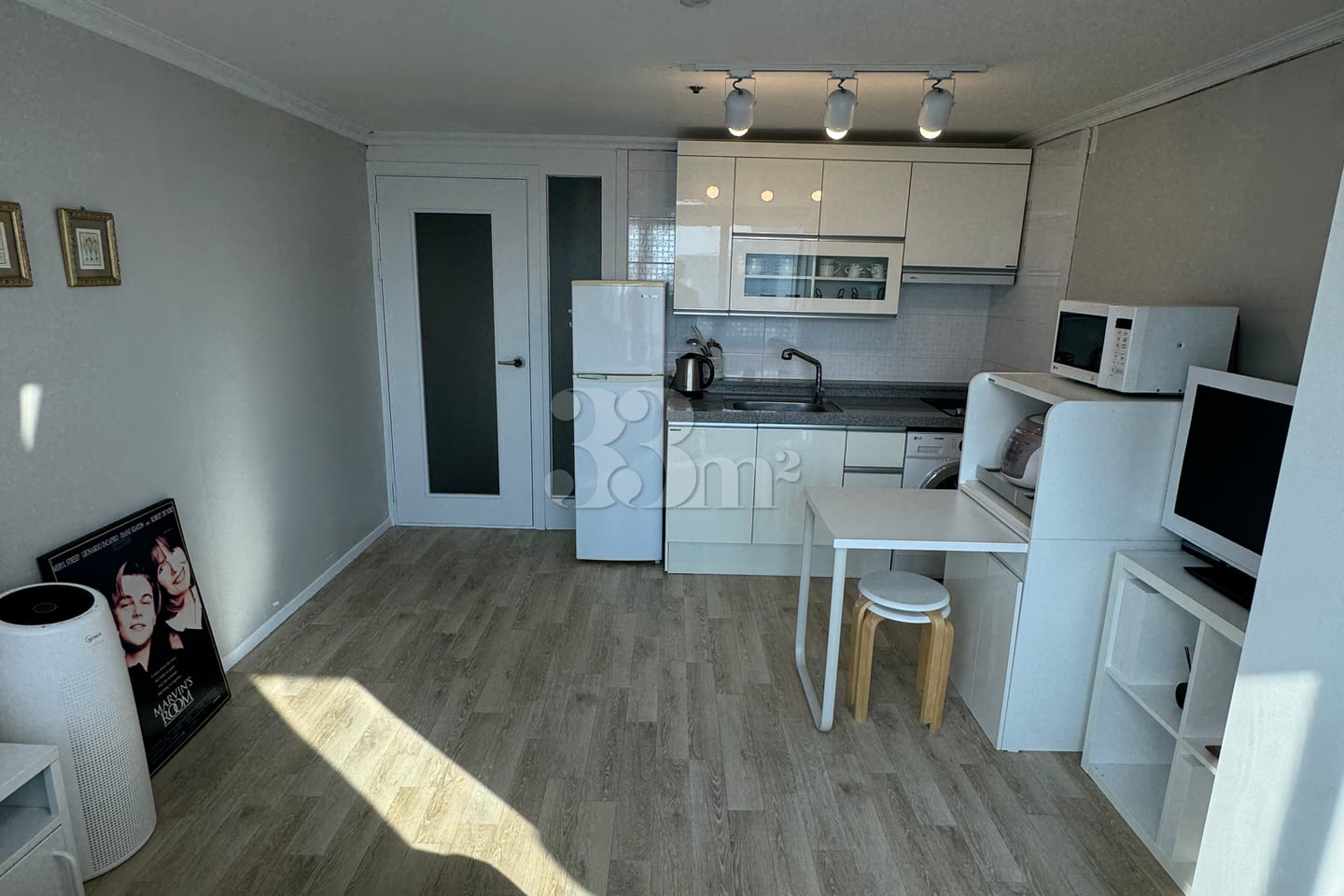 Sokcho Studio Apartment with Ocean View and F 13th image