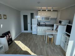 Sokcho Studio Apartment with Ocean View and F 13th image