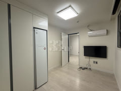 Quiet and convenient parking. 5th image