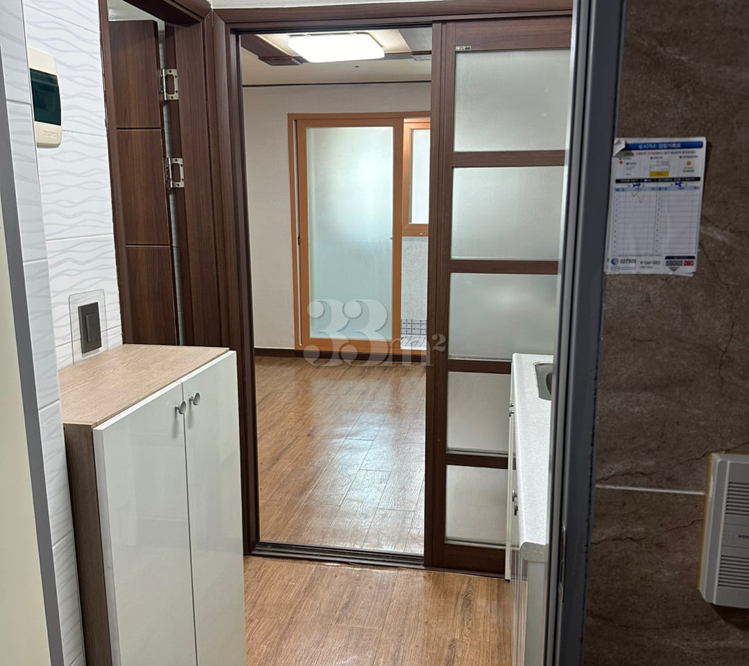 Fully furnished studio apartment near Byeongj 1th image