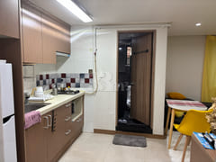 Gangnam Yellow House 3th image