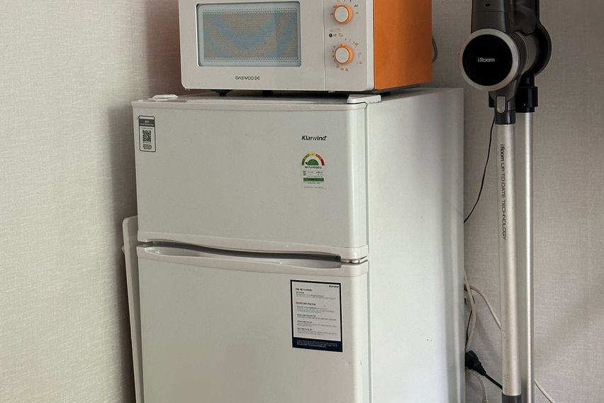 충무로역2분거리/203