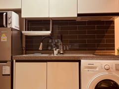 New 3-story studio apartment, 3 minutes from 9th image