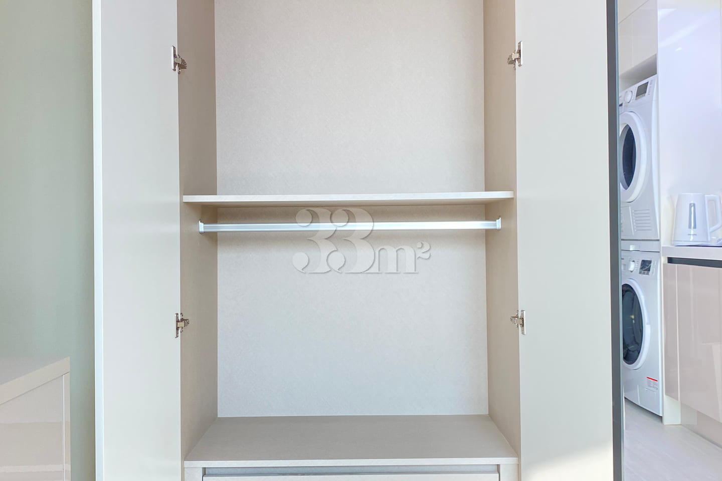 Newly built studio apartment, 3 minutes from 16th image