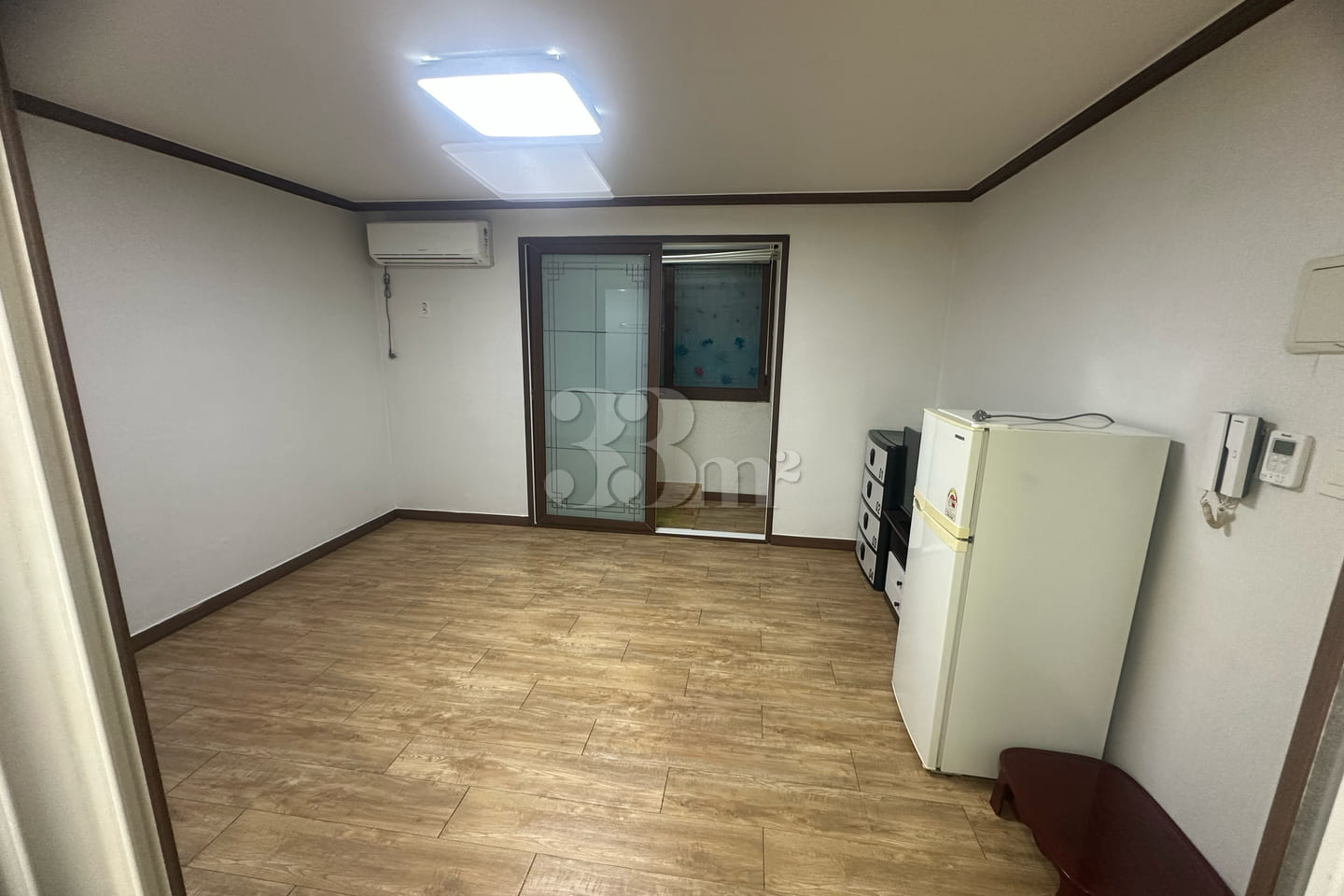 Room 304, a clean room 9th image