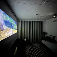 A quiet space in the city Unit Image