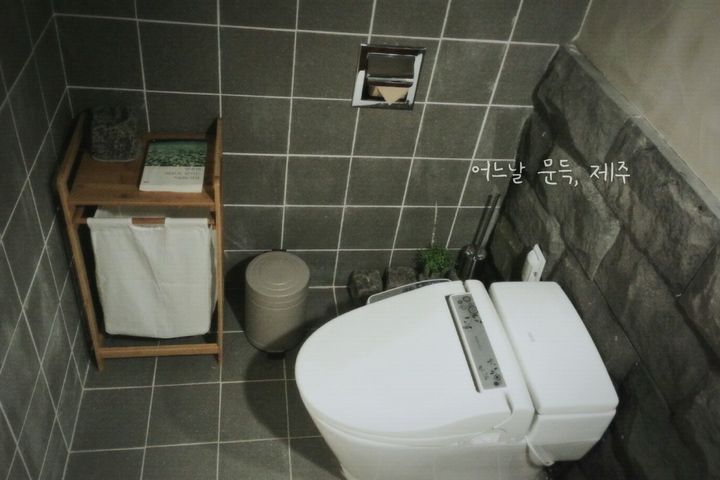 어느날문득제주 돌담동 19번째 이미지